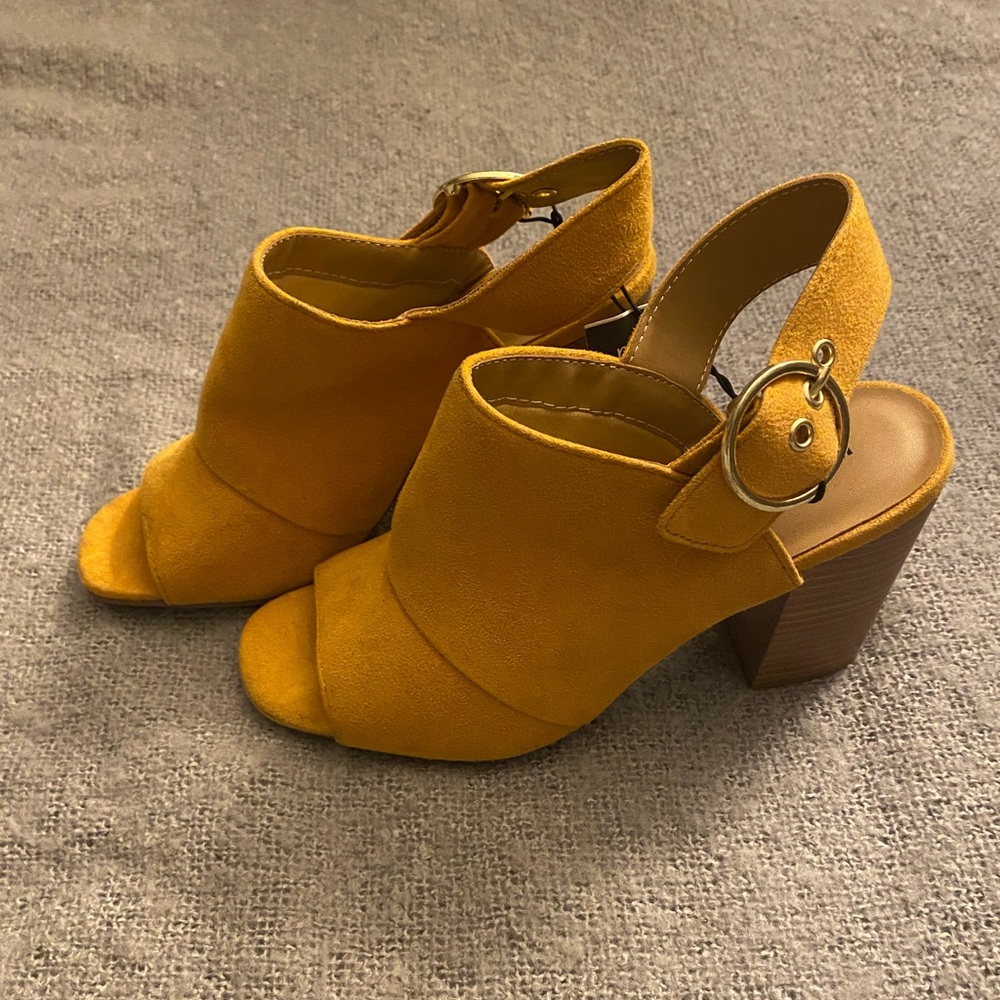 Rue21 heels sandals